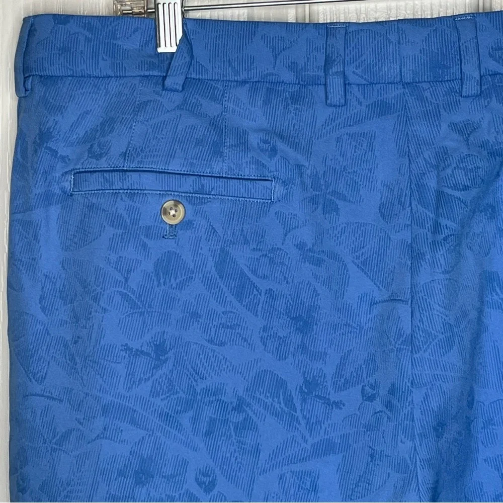 Peter Miller Blue Floral Tropical Golf Shorts Sz 38 BONN Sport